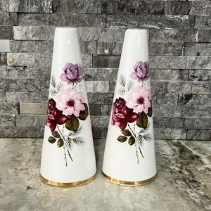 Delphine bone china salt & pepper shaker set